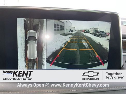 Certified 2022 Chevrolet Tahoe High Country w/ Premium Package image 2