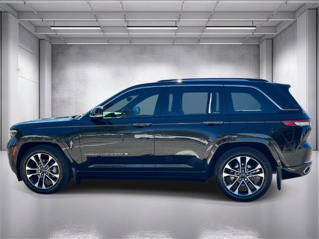 Used 2022 Jeep Grand Cherokee Overland AWD/4WD image 6