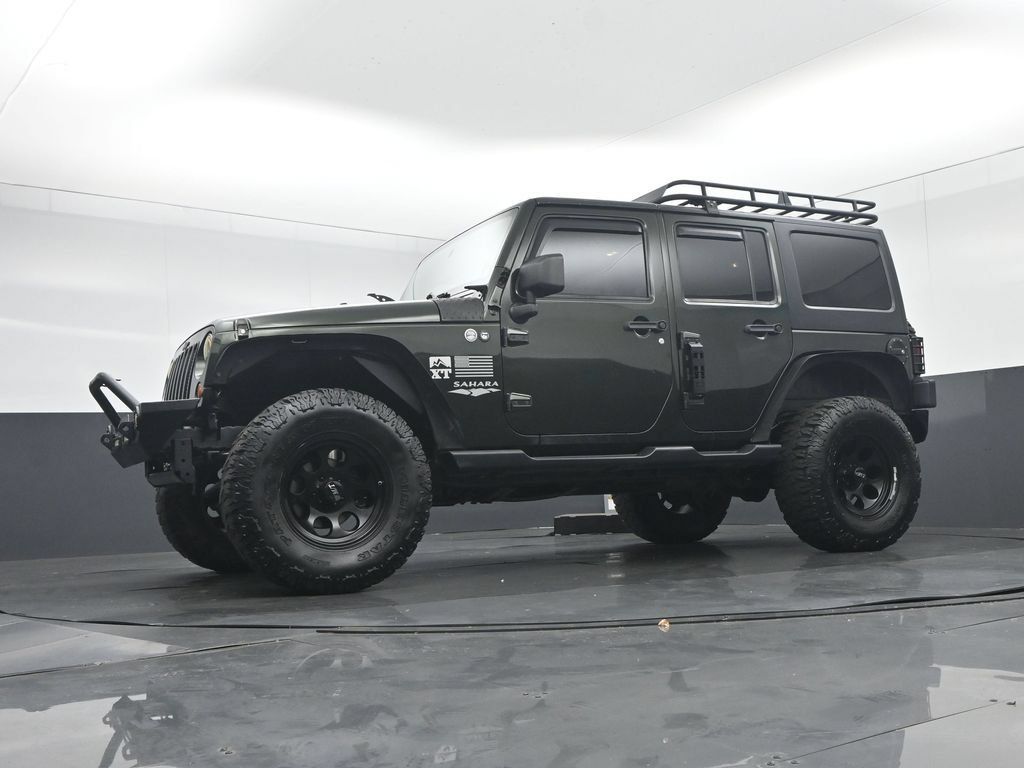 Used 2012 Jeep Wrangler Unlimited Sahara AWD/4WD image 38