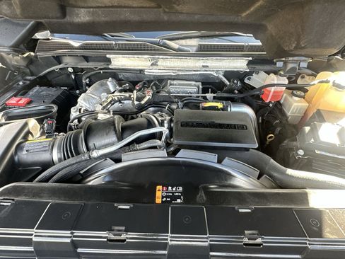 Used 2020 GMC Sierra 2500 Denali w/ Denali Ultimate Package image 18