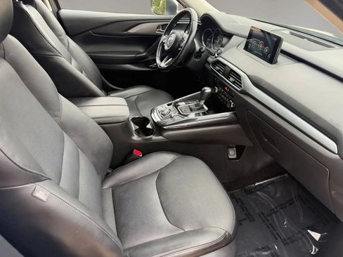Used 2018 MAZDA CX-9 Touring AWD/4WD image 12