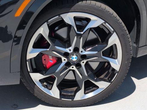 Used 2025 BMW X2 xDrive28i w/ Technology Package image 25