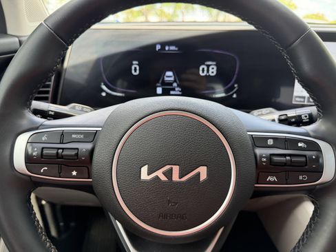 Certified 2023 Kia Sportage EX image 28