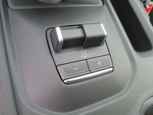 New 2026 GMC Sierra 1500 AT4 w/ AT4 Premium Package AWD/4WD image 22