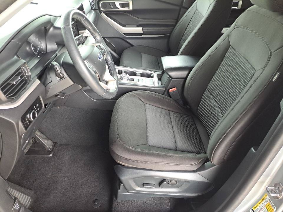 Used 2023 Ford Explorer XLT RWD image 11