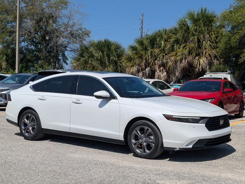 Used 2023 Honda Accord EX-L image 1