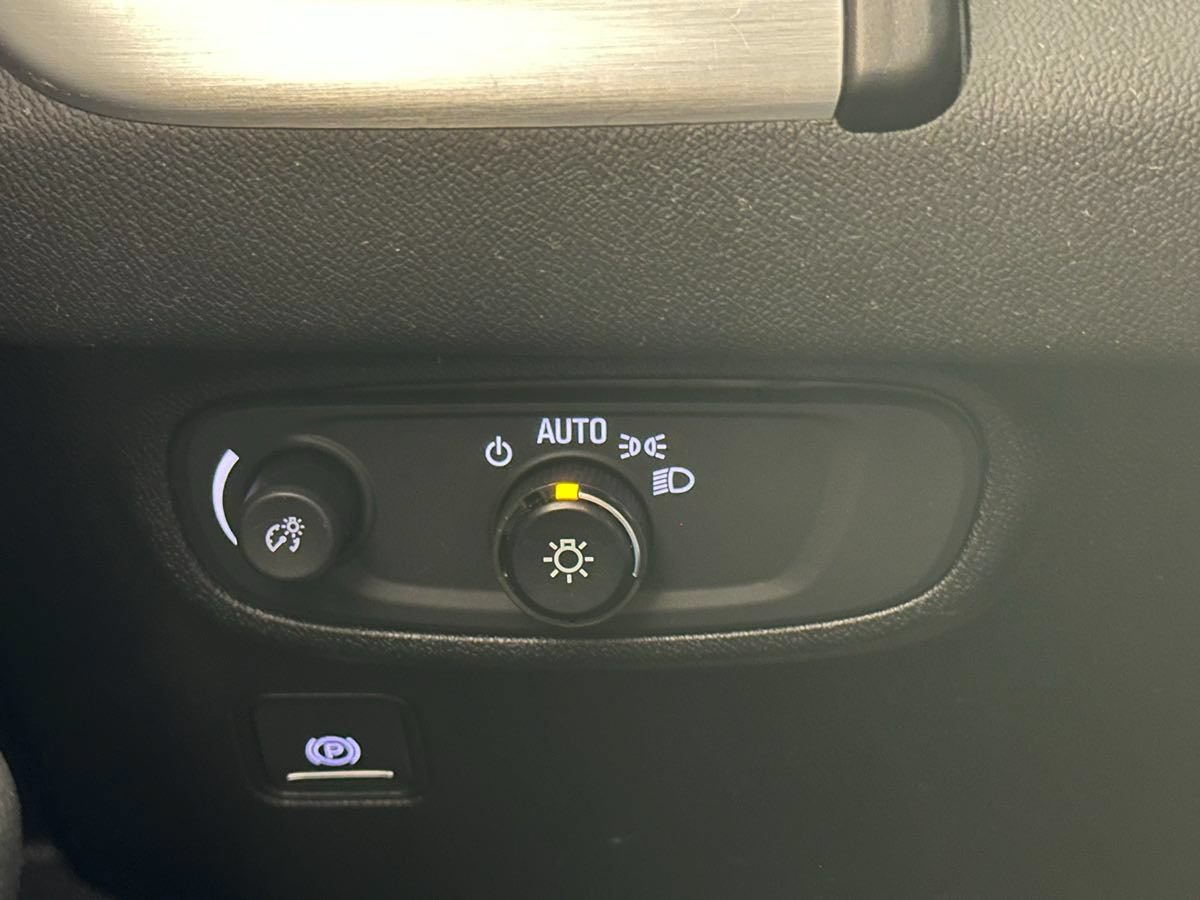Used 2019 GMC Terrain SLE w/ Driver Convenience Package FWD image 42