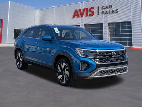 Used 2024 Volkswagen Atlas Cross Sport SE image 3
