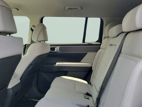 New 2026 Hyundai Santa Fe SE FWD image 11