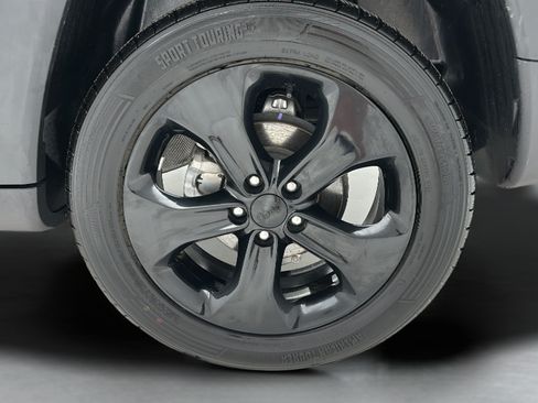 Used 2021 Jeep Compass Latitude AWD/4WD image 8