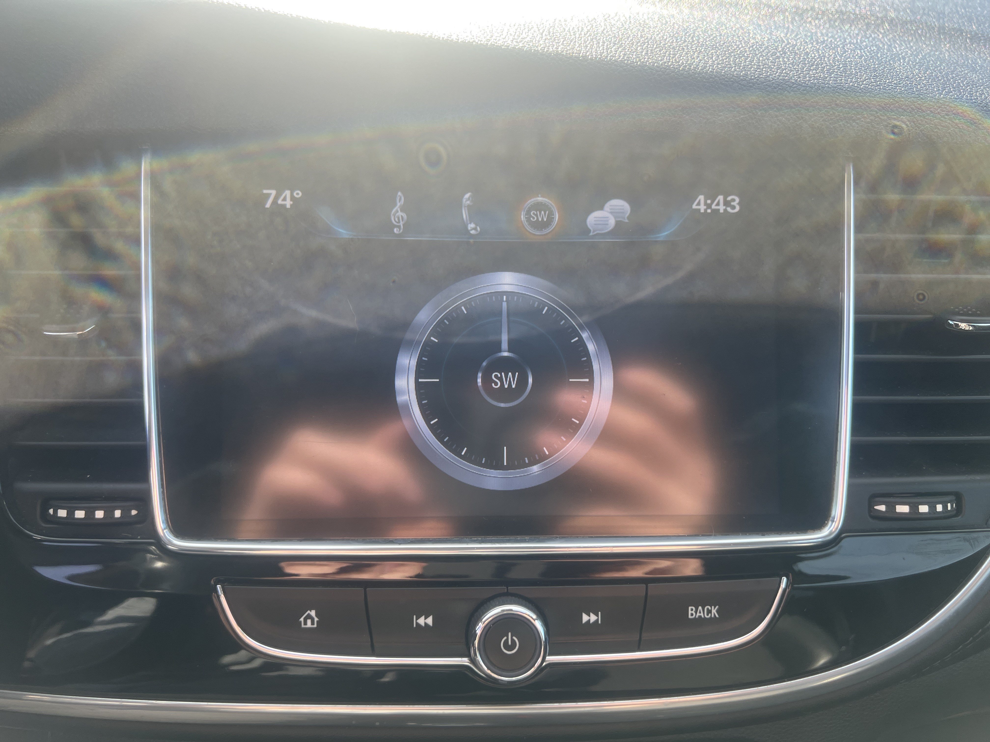 Used 2019 Buick Encore Sport Touring AWD/4WD image 27