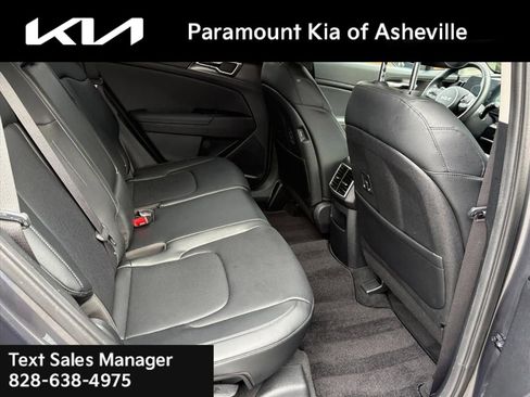 Used 2023 Kia Sportage EX image 23