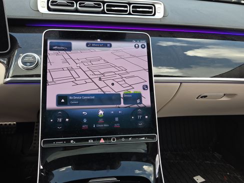 Used 2025 Mercedes-Benz S 580 4MATIC Sedan image 28