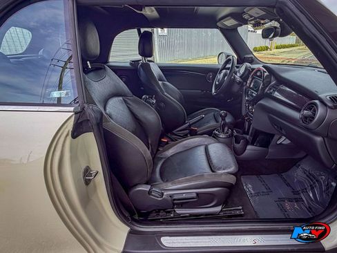 Used 2016 MINI Cooper S image 12
