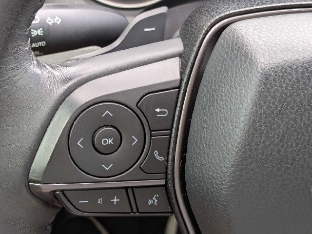 Used 2021 Toyota Camry SE FWD image 22
