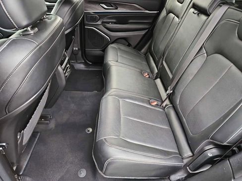 Used 2023 Jeep Grand Cherokee Overland image 21