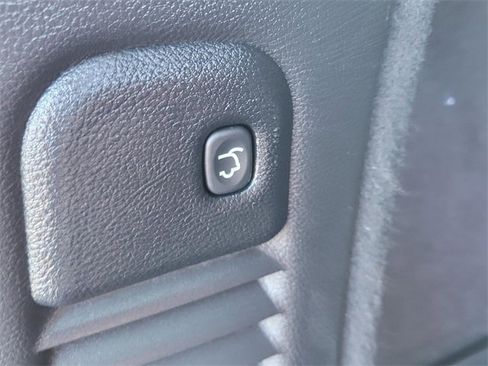 Used 2024 Dodge Durango GT w/ Blacktop Package image 12