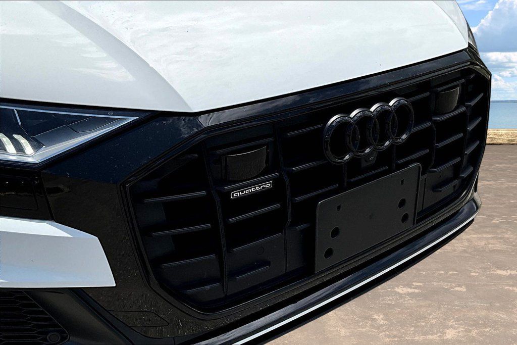 Used 2020 Audi Q8 Premium Plus w/ Premium Plus Package AWD/4WD image 33