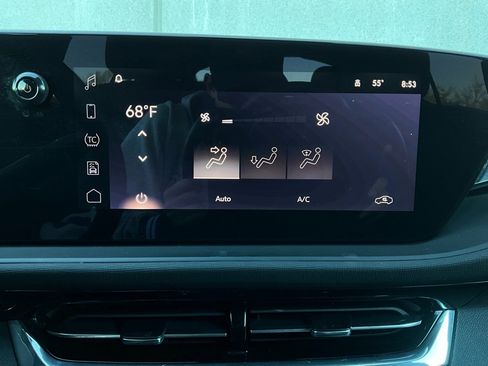 Used 2025 Buick Envista Sport Touring image 29