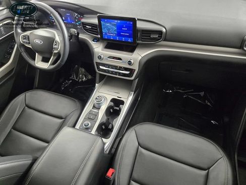 Certified 2023 Ford Explorer XLT w/ Equipment Group 202A AWD/4WD image 33