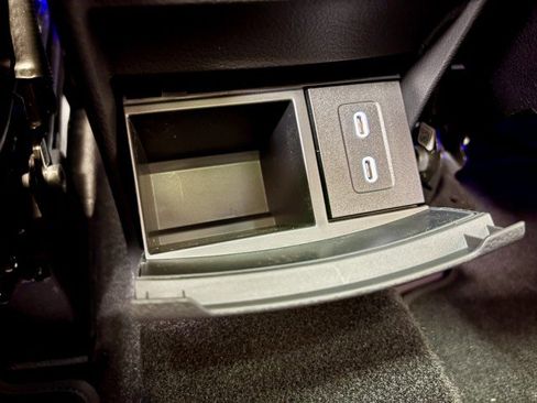 New 2025 Mercedes-Benz GLB 35 AMG 4MATIC image 15