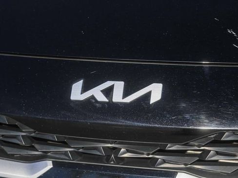 Certified 2023 Kia Forte LXS image 5