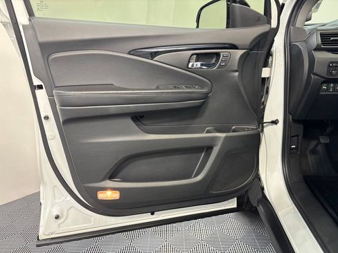 Certified 2020 Honda Pilot Elite image 11