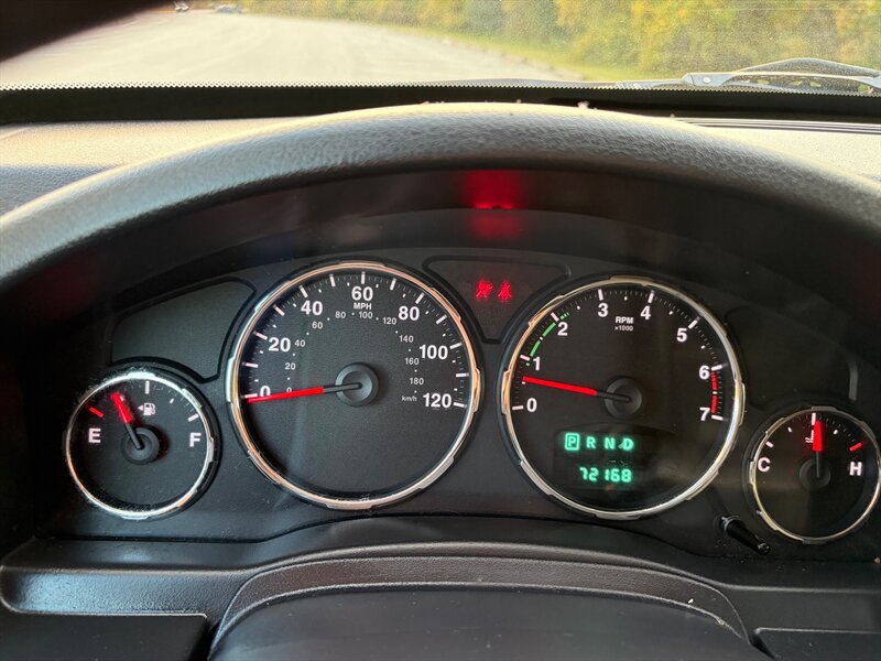 Used 2012 Jeep Liberty Sport AWD/4WD image 13