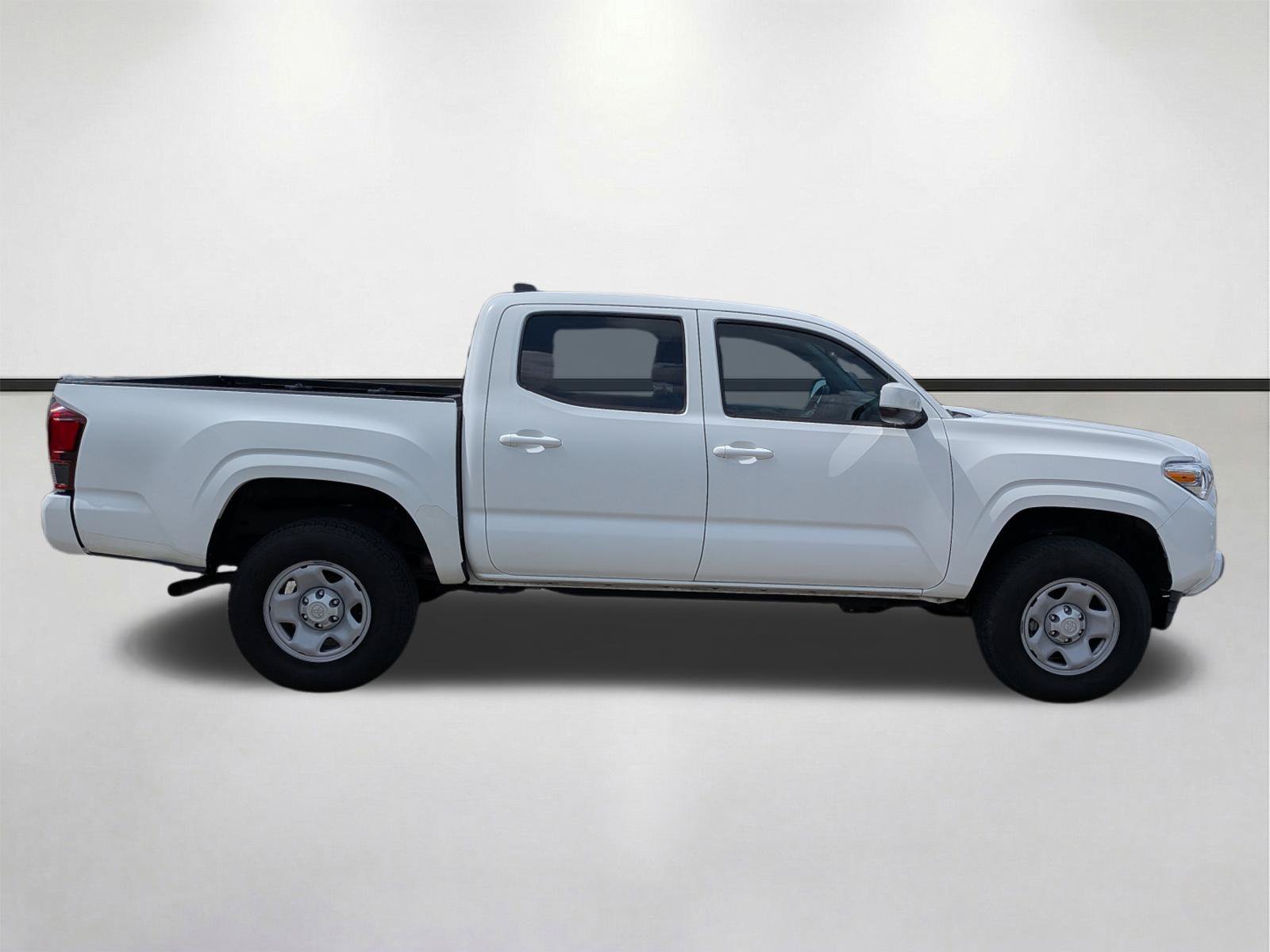 Used 2023 Toyota Tacoma SR AWD/4WD image 3