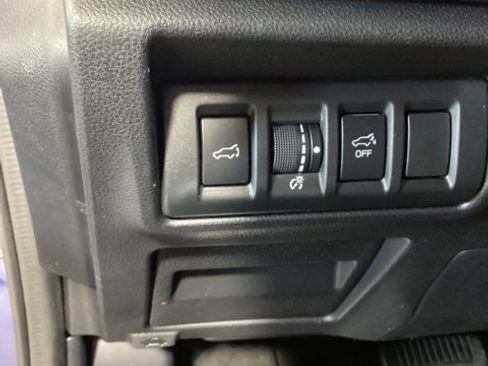 Used 2022 Subaru Outback Limited AWD/4WD image 18