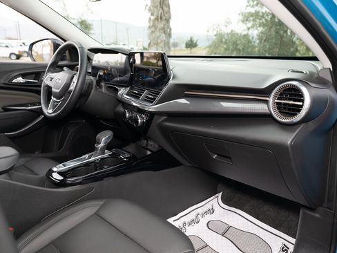 Used 2026 Chevrolet Trax ACTIV w/ Driver Confidence Package image 41