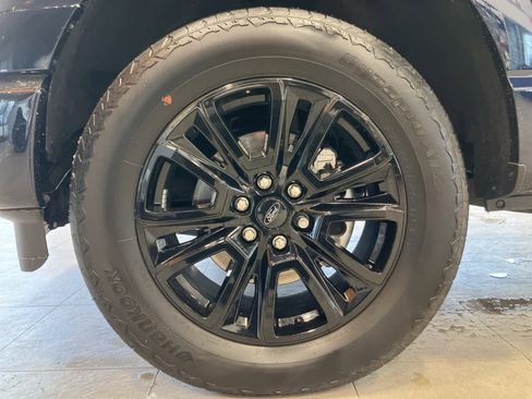 Used 2024 Ford F150 Platinum w/ FX4 Off-Road Package image 9