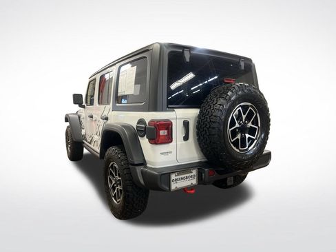 Used 2024 Jeep Wrangler Unlimited Rubicon w/ Technology Group AWD/4WD image 3