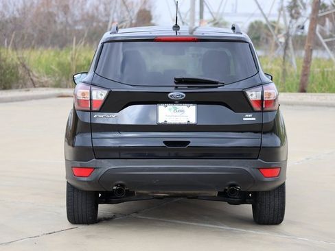 Used 2018 Ford Escape SE w/ SE Sport Appearance Package image 7