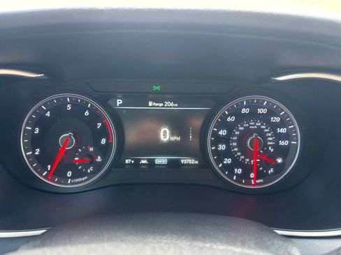 Used 2021 Genesis G70 2.0T RWD image 7