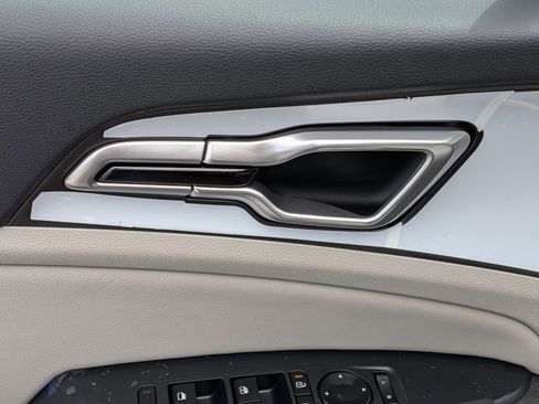 New 2026 Kia Sportage EX FWD image 12