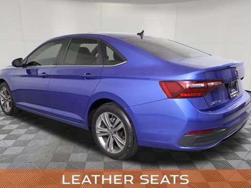 Used 2022 Volkswagen Jetta SE FWD image 9