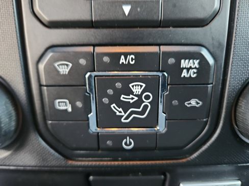 Used 2014 Ford F150 XLT w/ Equipment Group 301A Mid image 33