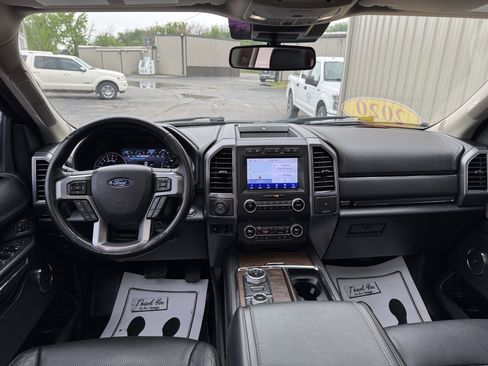 Used 2020 Ford Expedition Max Platinum AWD/4WD image 29