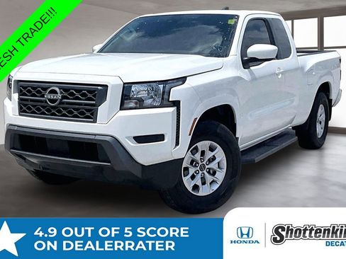 Used 2024 Nissan Frontier SV RWD image 1