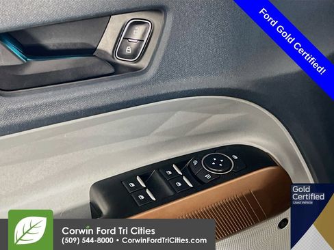 Used 2022 Ford Maverick Lariat w/ Lariat Luxury Package FWD image 12