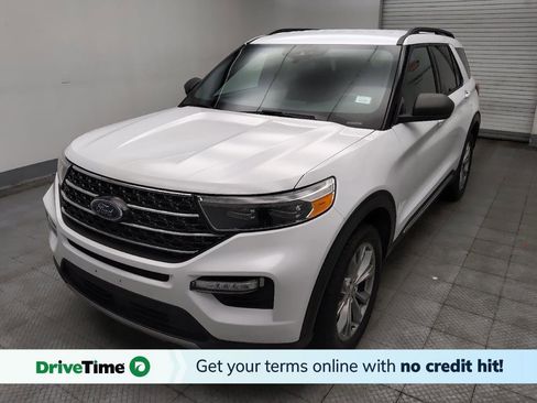 Used 2020 Ford Explorer XLT w/ Equipment Group 202A AWD/4WD image 1