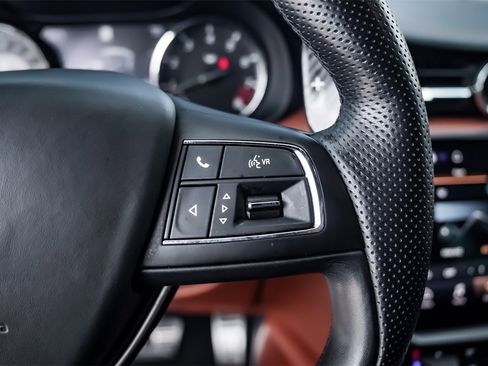 Certified 2022 Maserati Quattroporte Trofeo image 18