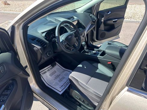 Used 2017 Ford Escape SE w/ Equipment Group 201A image 14