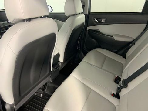 Used 2022 Hyundai Kona Limited AWD/4WD image 18
