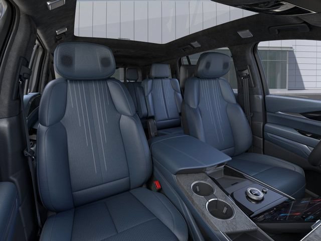 New 2025 Cadillac Escalade IQ Luxury 2 AWD/4WD image 16