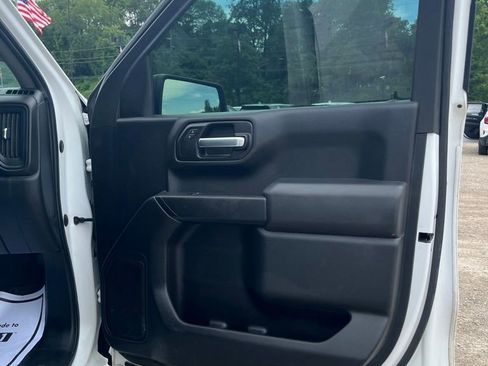 Used 2020 Chevrolet Silverado 1500 Custom w/ Custom Value Package image 29