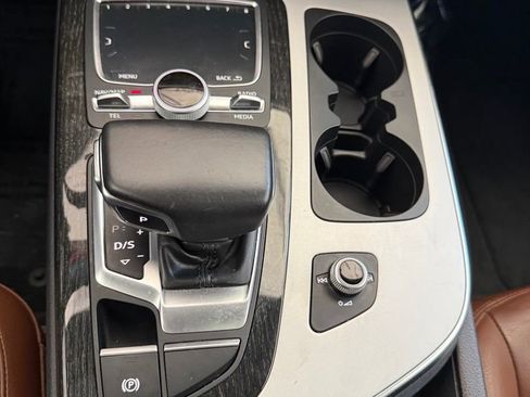 Used 2019 Audi Q7 2.0T Premium w/ Convenience Package AWD/4WD image 12