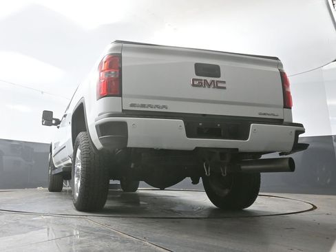 Used 2019 GMC Sierra 2500 Denali w/ Duramax Plus Package image 28