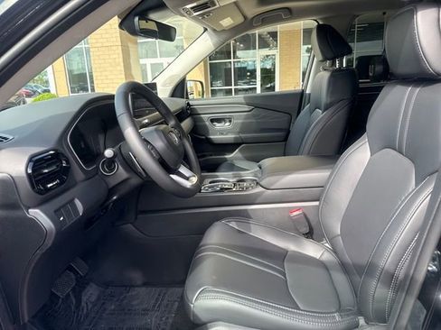 New 2026 Honda Pilot Touring image 8